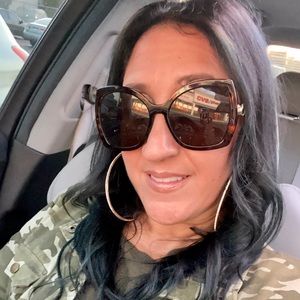 Meet your Posher, Marisol